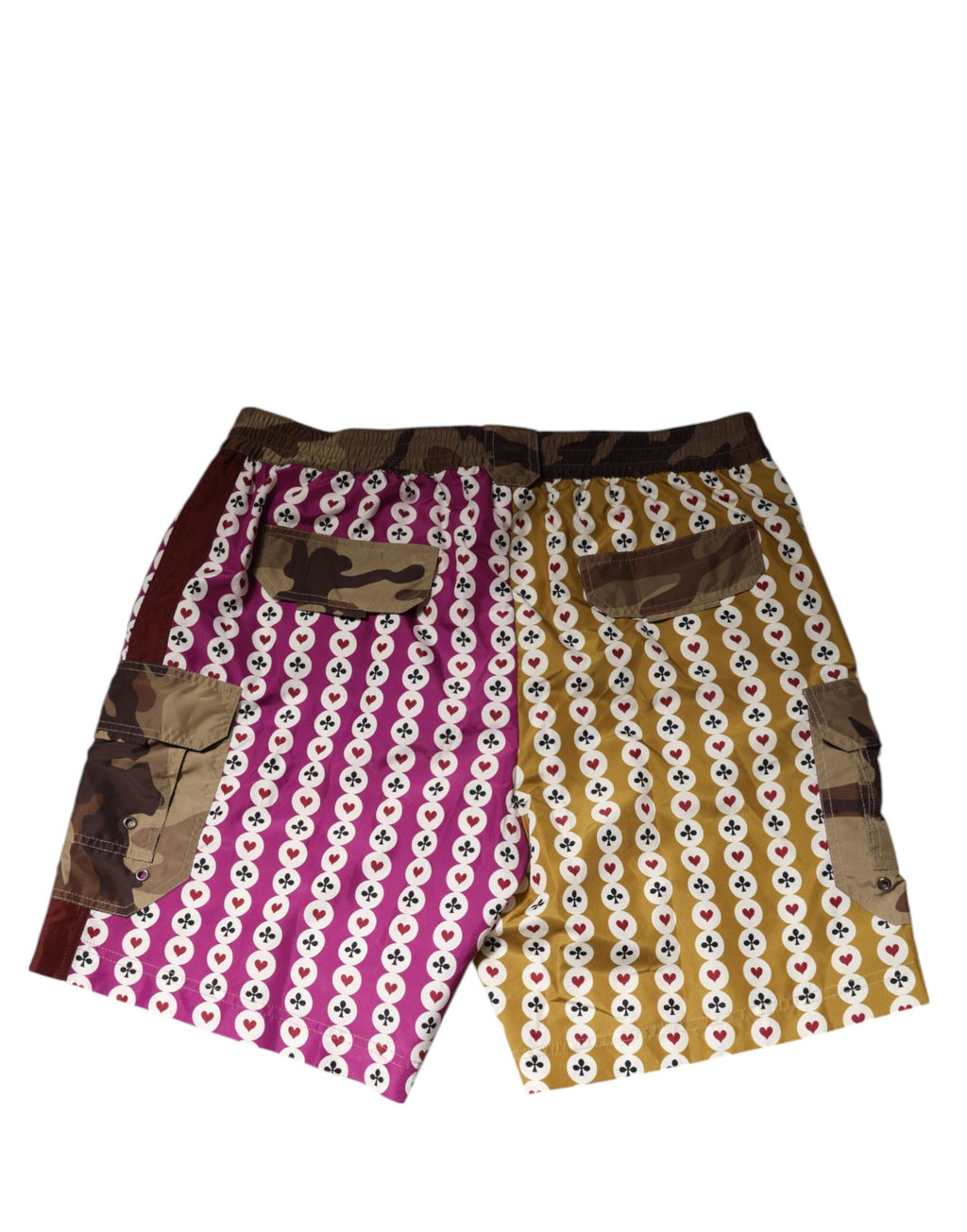 Shorts de bain Dolce & Gabbana à motif camouflage multicolore, avec cartes à jouer, style décontracté et tendance.