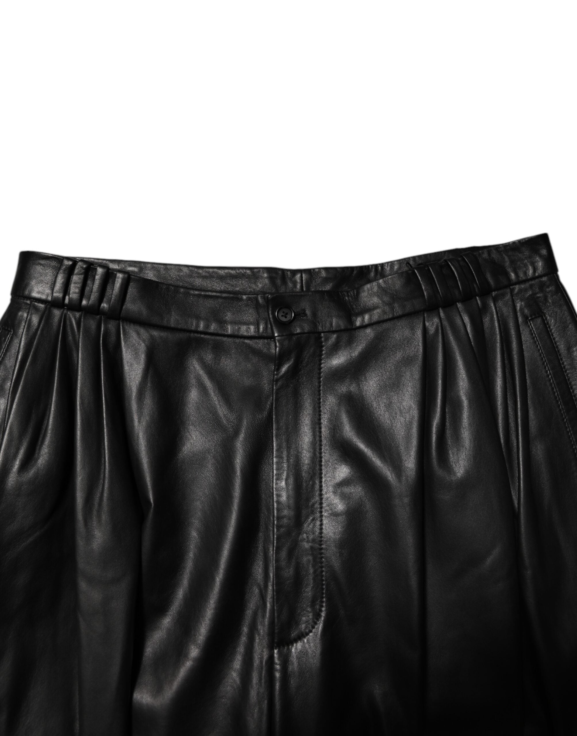 Pantalon noir en cuir d'agneau de Dolce & Gabbana pour homme, pantalon élégant en cuir noir, vue de face.