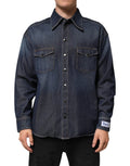 Chemise décontractée en jean bleu Dolce & Gabbana pour homme avec boutons, logo patch et style casual.