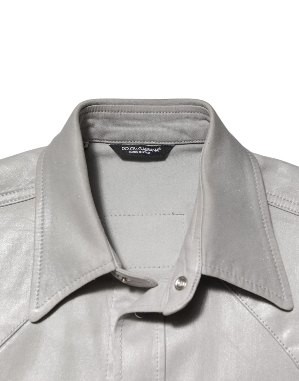 Chemise pour homme en coton gris métallique avec boutons, marque Dolce & Gabbana, style élégant et moderne.