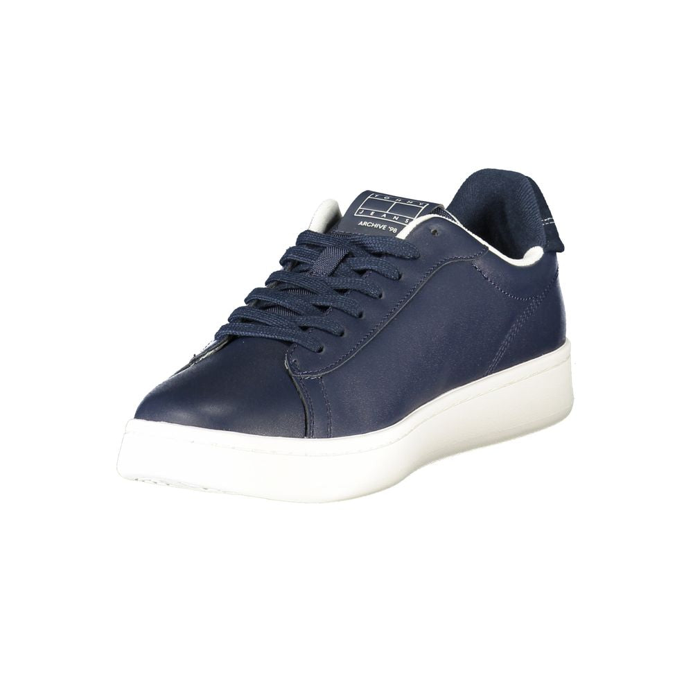 Sneakers homme Tommy Hilfiger en polyuréthane bleu, style décontracté avec semelle blanche, vue de face.