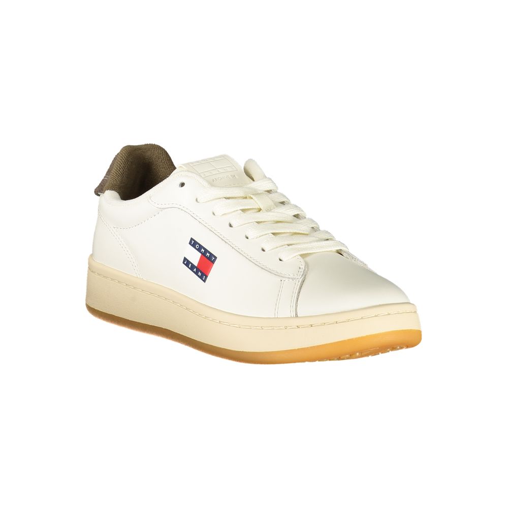 Chaussures sneakers pour femmes Tommy Hilfiger Bianco en polyuréthane, style moderne et confortable visible sur cette image.
