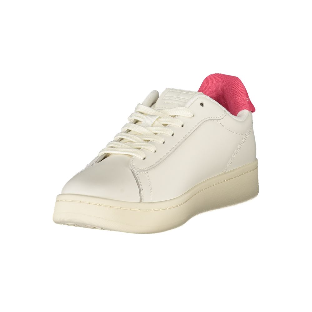 Sneakers pour femmes Tommy Hilfiger Bianco en polyuréthane, design moderne et confortable, vue de face sur fond blanc