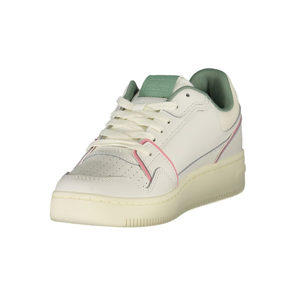 Sneakers blanches en polyuréthane Tommy Hilfiger pour femme, mode décontractée et confort, avec logo emblématique.