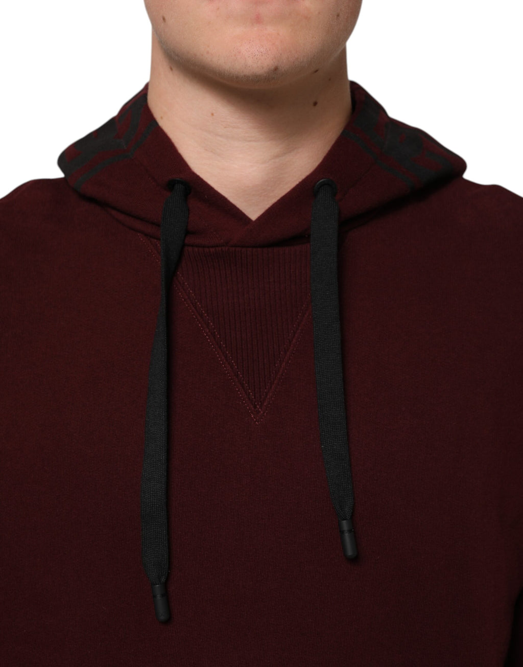 Sweat à capuche homme Dolce & Gabbana en coton bordeaux à carreaux doublé, style décontracté et tendance.