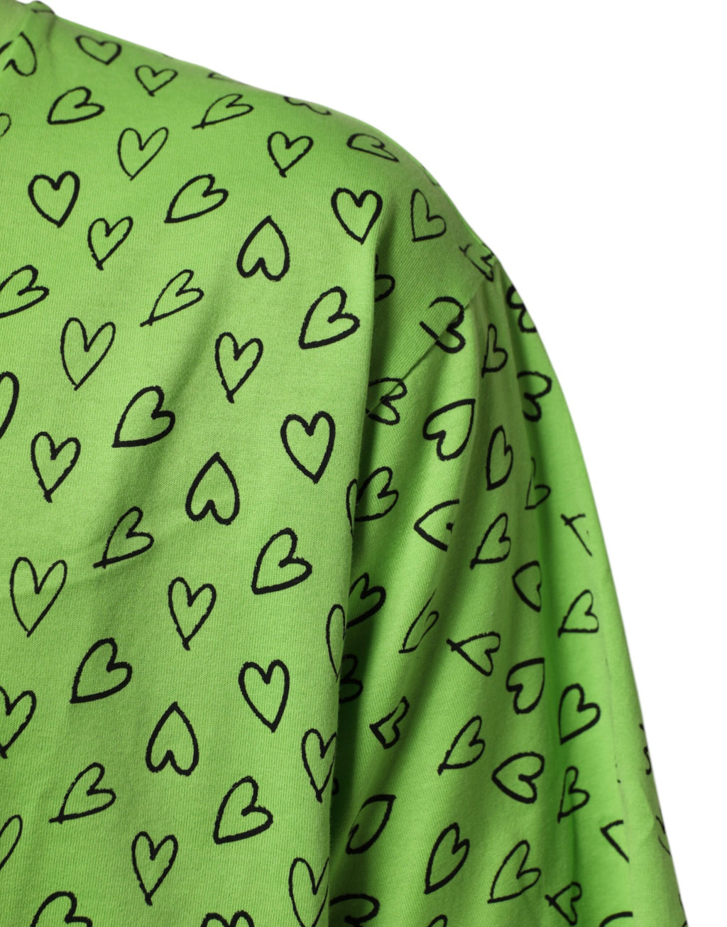 T-shirt vert Dolce & Gabbana à col en V avec logo DG et motif cœur imprimé, style décontracté et mode.