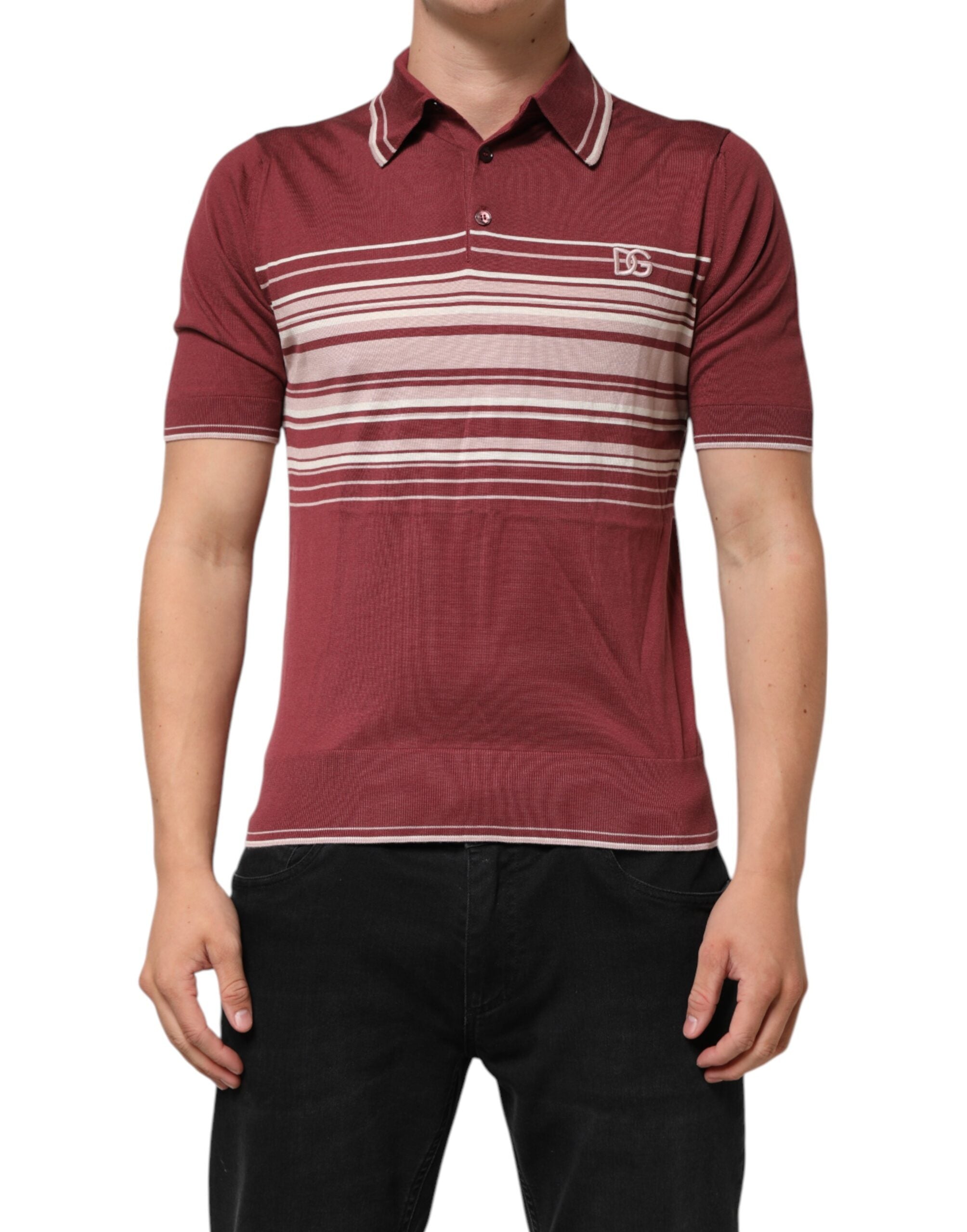 Polo pour homme Dolce & Gabbana en coton bourgogne avec rayures et logo DG visible, col classique et manches courtes.