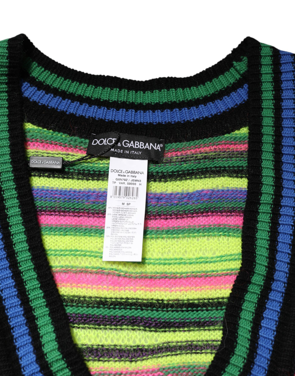 Pull en maille Dolce & Gabbana à logo DG multicolore et col en V, doux et tendance pour un look chic et décontracté.
