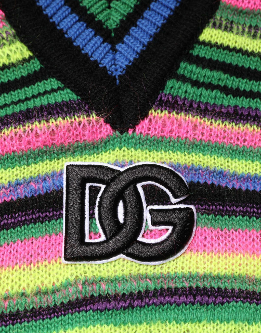Pull à col en V en maille multicolore Dolce & Gabbana avec logo DG, style élégant et décontracté.