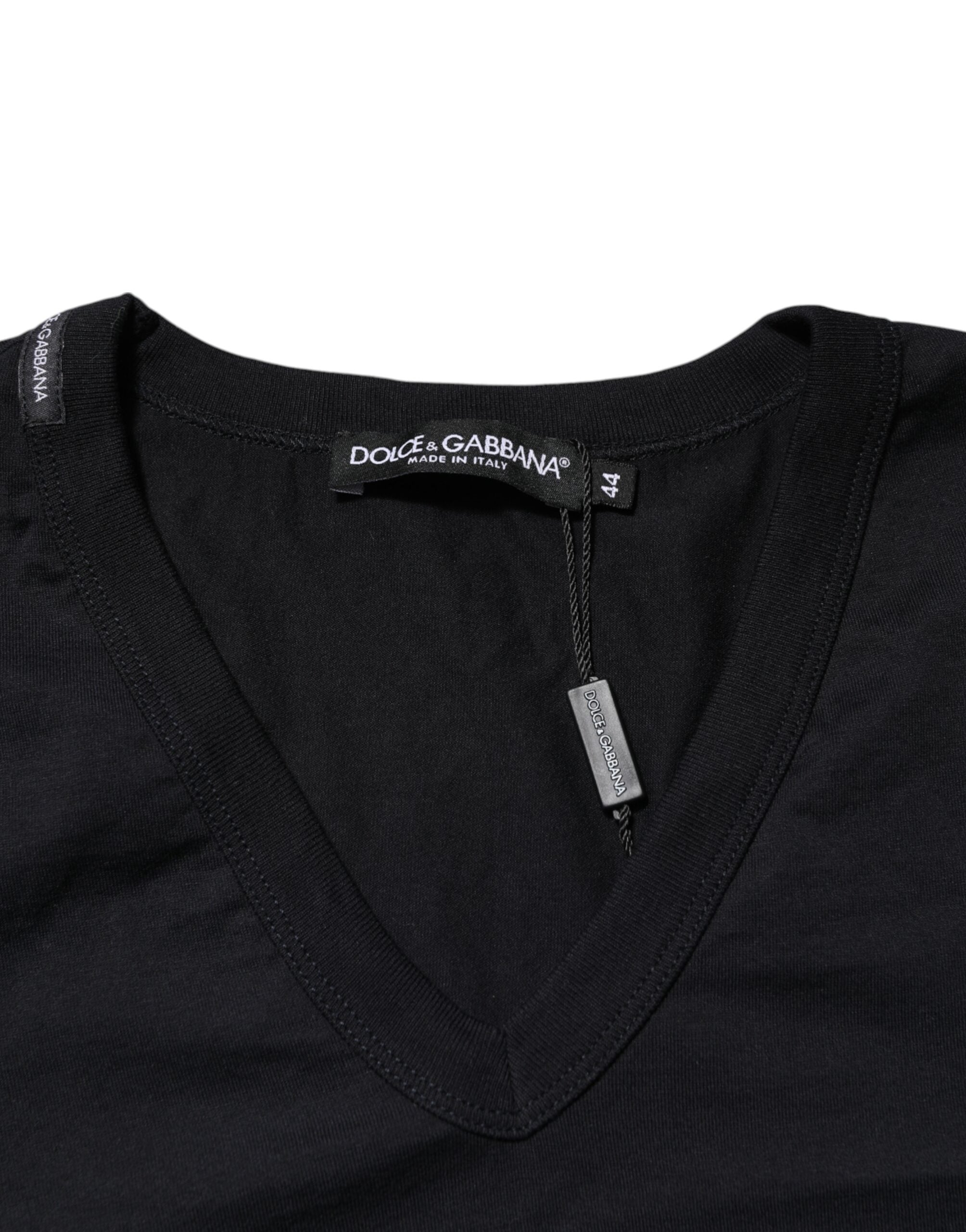 Chemise homme Dolce & Gabbana en coton noir à col en V, style simple et élégant.