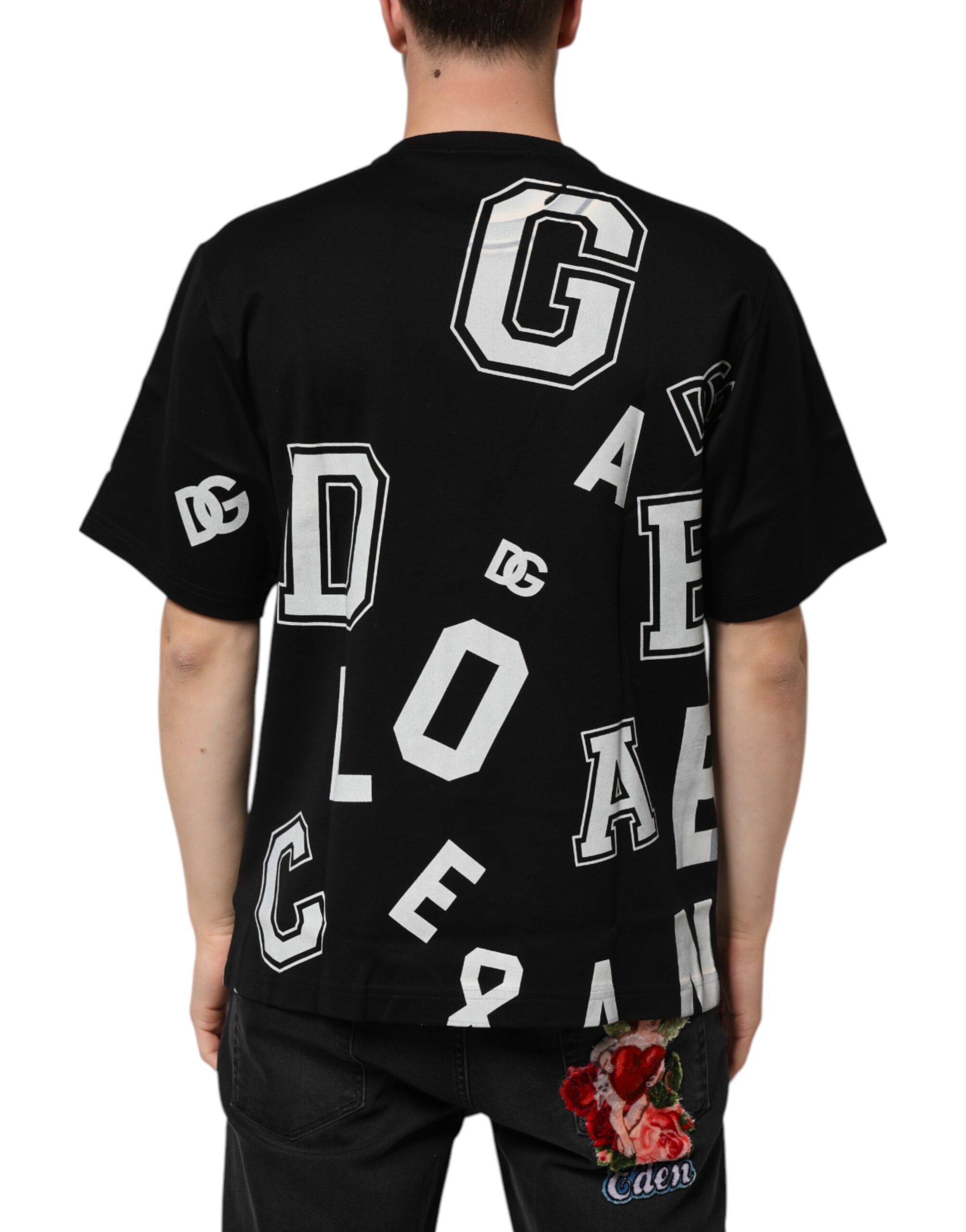 T-shirt noir en coton Dolce & Gabbana avec imprimé lettres à manches courtes, style décontracté et moderne.