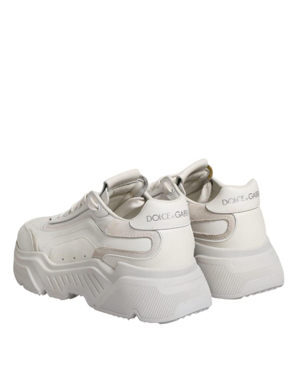 Chaussures sneakers basses blanches Dolce & Gabbana Daymaster pour homme, vue de face avec détails du design en cuir.