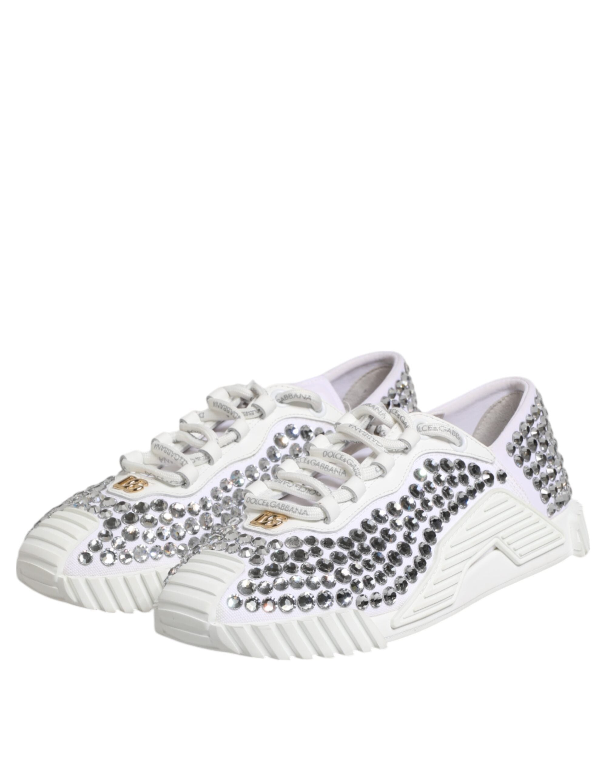 Chaussures sneakers Dolce & Gabbana NS1 en toile blanche avec détails en cuir et embellissements.