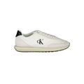 Sneaker homme en polyester blanc de Calvin Klein, design moderne avec semelle blanche et détails élégants.