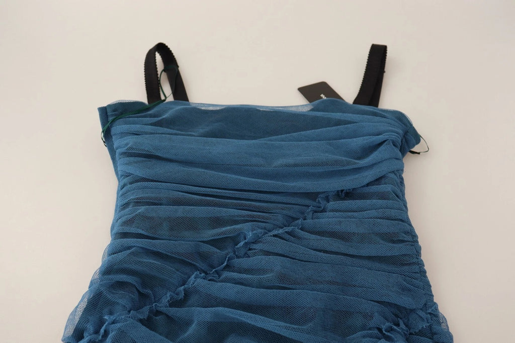 Robe moulante en tulle bleu avec finition en mesh et détails froncés de la marque Dolce & Gabbana.