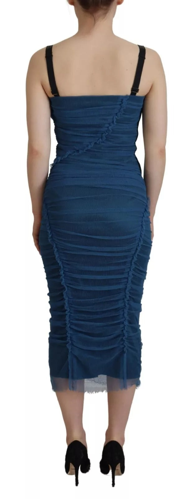 Robe en tulle bleu avec bordure en mesh et drapé de marque Dolce & Gabbana, silhouette ajustée et détails élégants.
