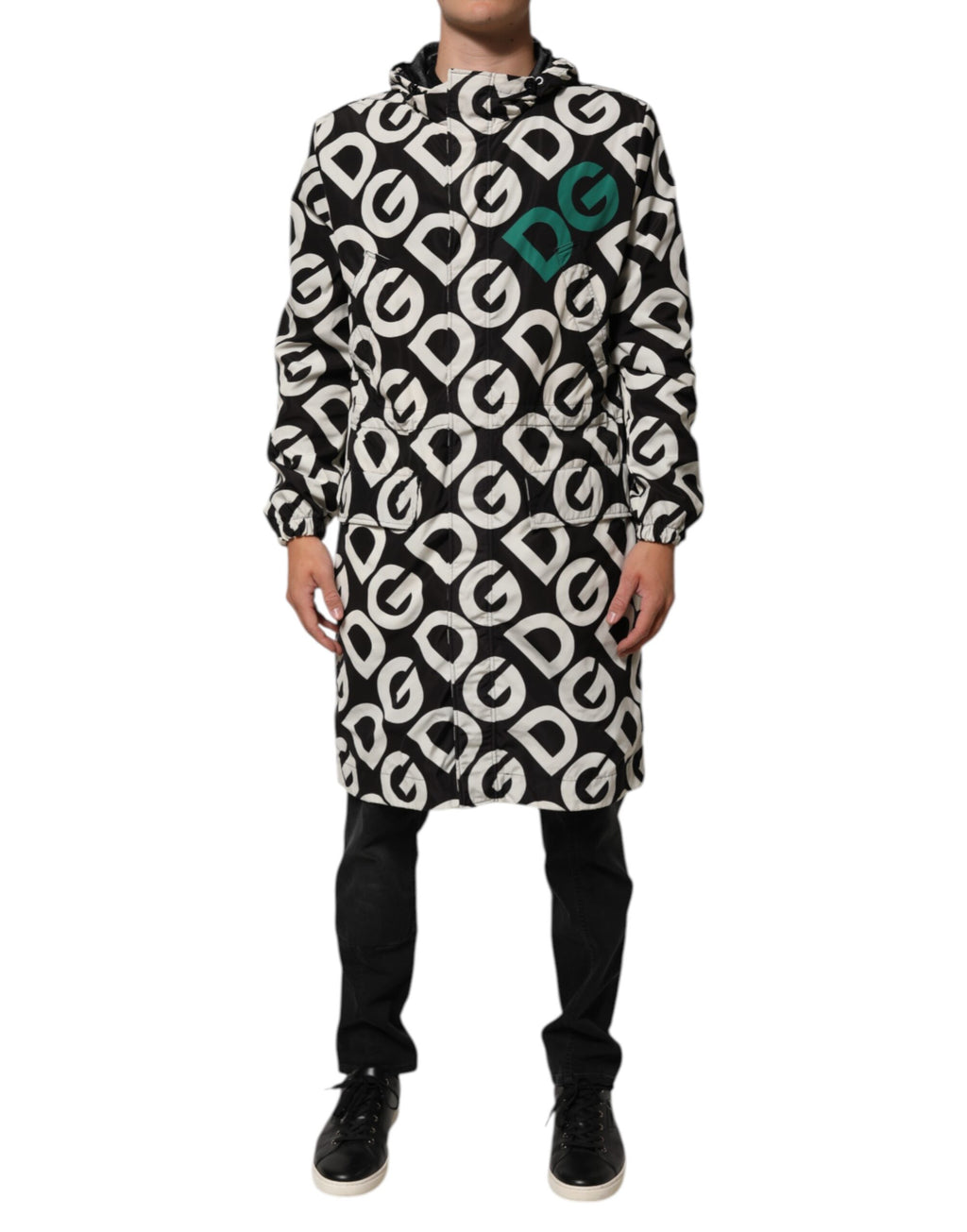 Manteau à capuche Homme Dolce & Gabbana noir et blanc avec logo imprimé, style élégant et casual.