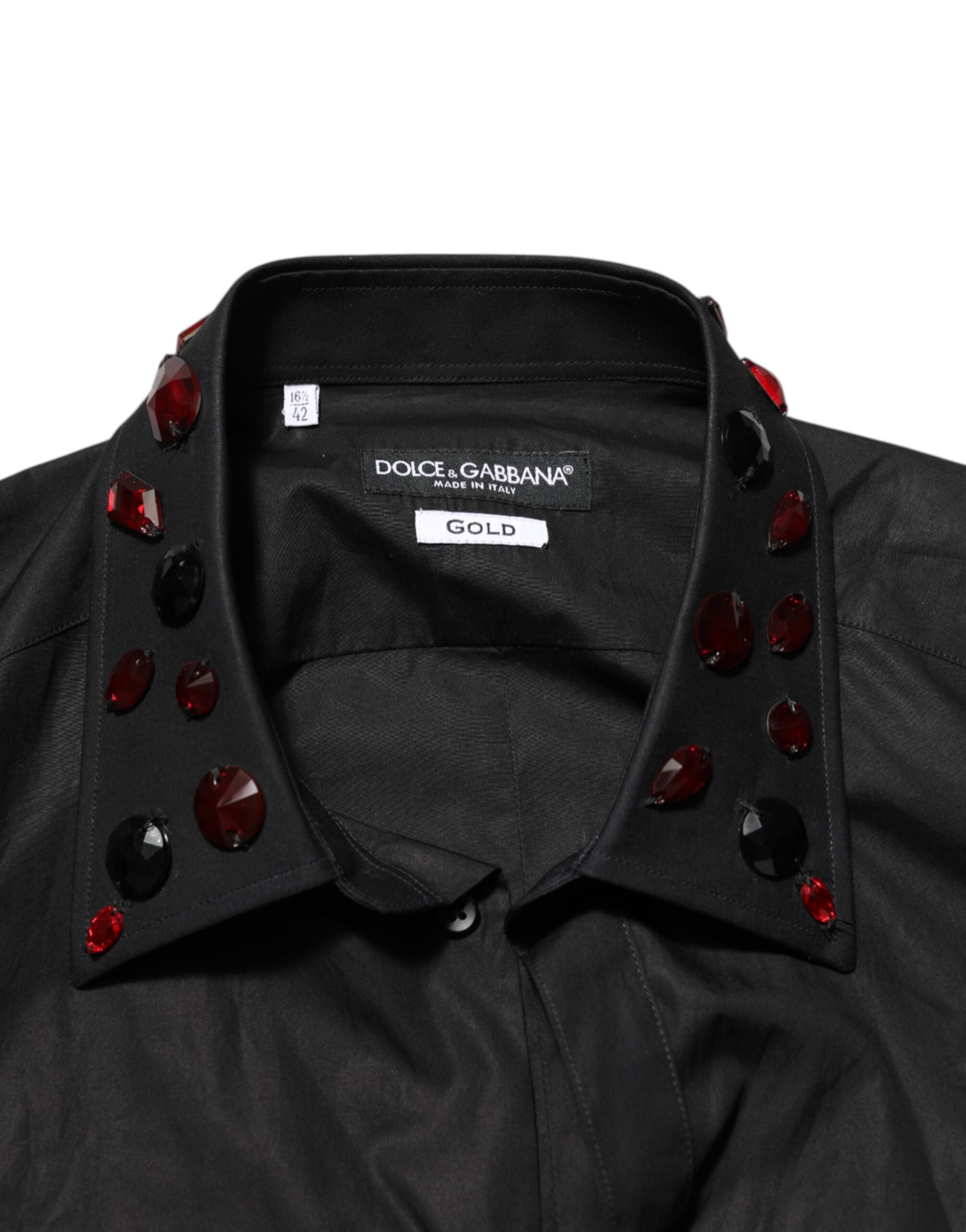 Chemise homme Dolce & Gabbana en coton noir avec col orné de détails embellis, style élégant et sophistiqué.