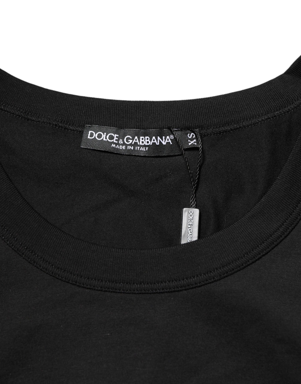 Débardeur homme sans manches Dolce & Gabbana en coton noir, veste intérieure élégante et confortable.