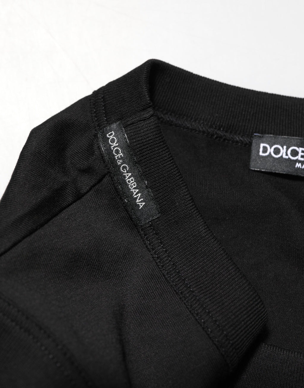 Débardeur sans manches en coton noir pour homme de la marque Dolce & Gabbana, vue de face.