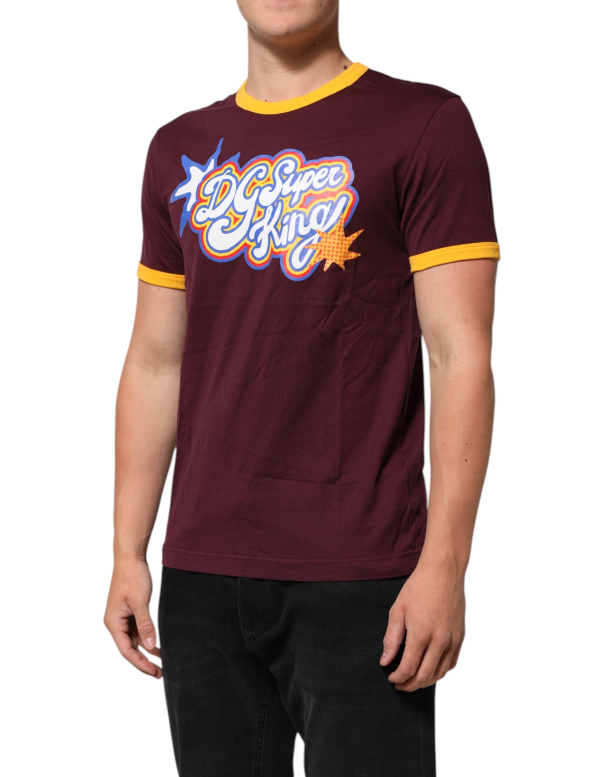 T-shirt rouge en coton Dolce & Gabbana DG Super King Logo, vue de face avec logo visible sur la poitrine.