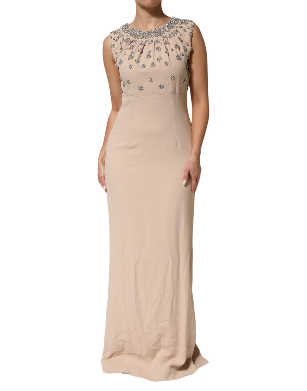 Robe Dolce & Gabbana nude écru ornée de perles et cristaux, robe de soirée élégante avec embellissements scintillants.