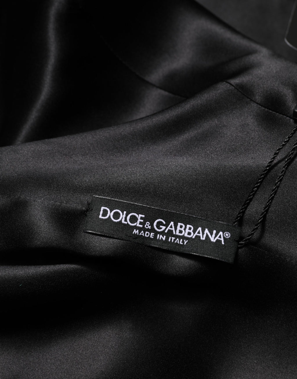 Robe courte à manches longues en viscose et acétate verte de Dolce & Gabbana, élégante et fluide.