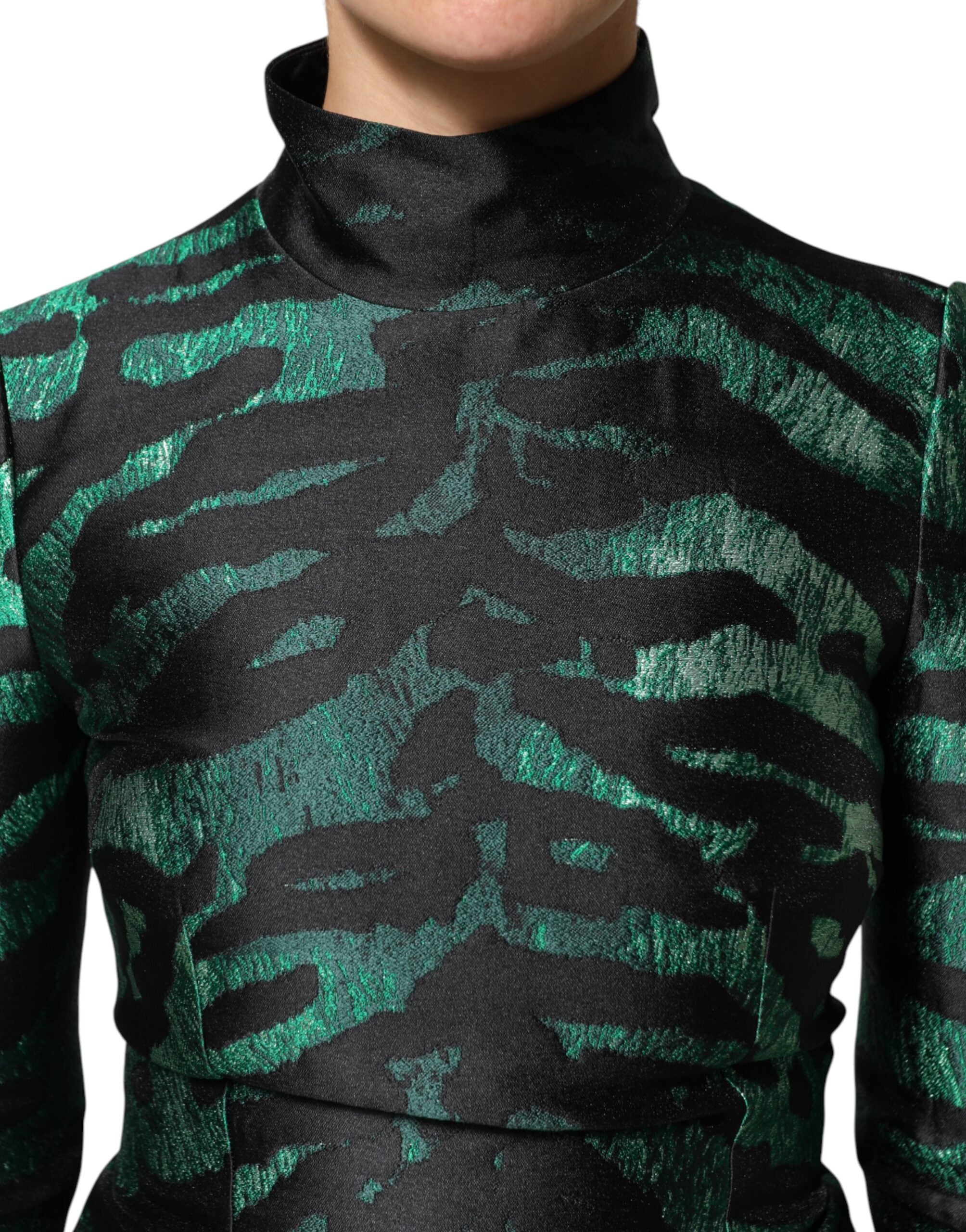 Robe mini longue en jacquard noir vert métallique de Dolce & Gabbana, élégante et sophistiquée.