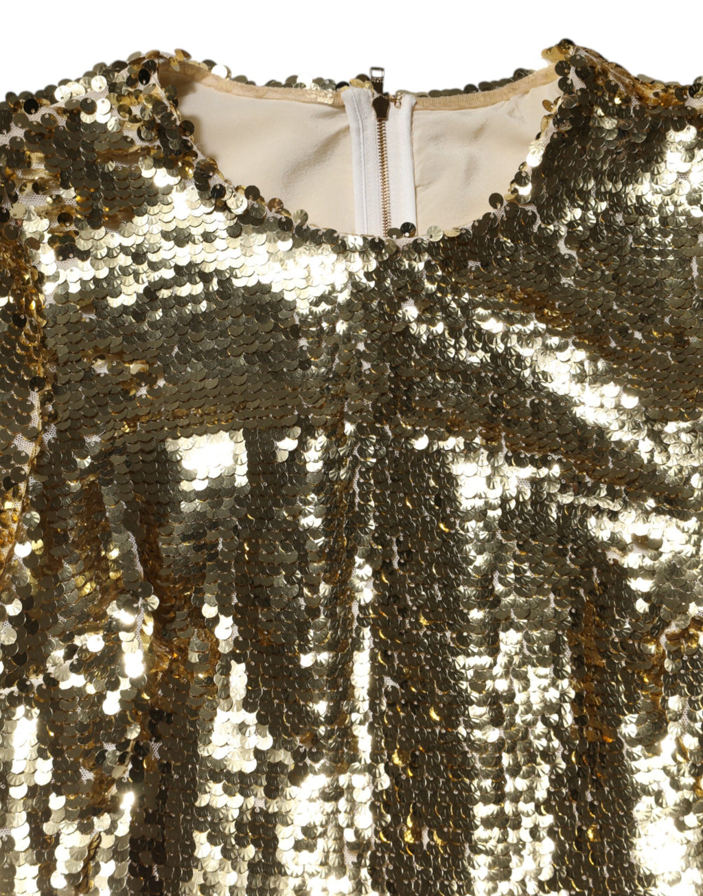 Robe courte dorée Dolce & Gabbana à sequins à manches longues, élégante et brillante, pour une allure sophistiquée.