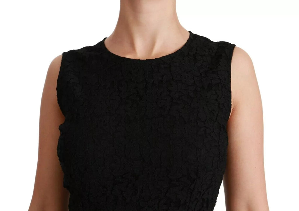 Robe noire en dentelle Dolce & Gabbana, robe moulante et élégante, avec détails raffinés et silhouette ajustée.