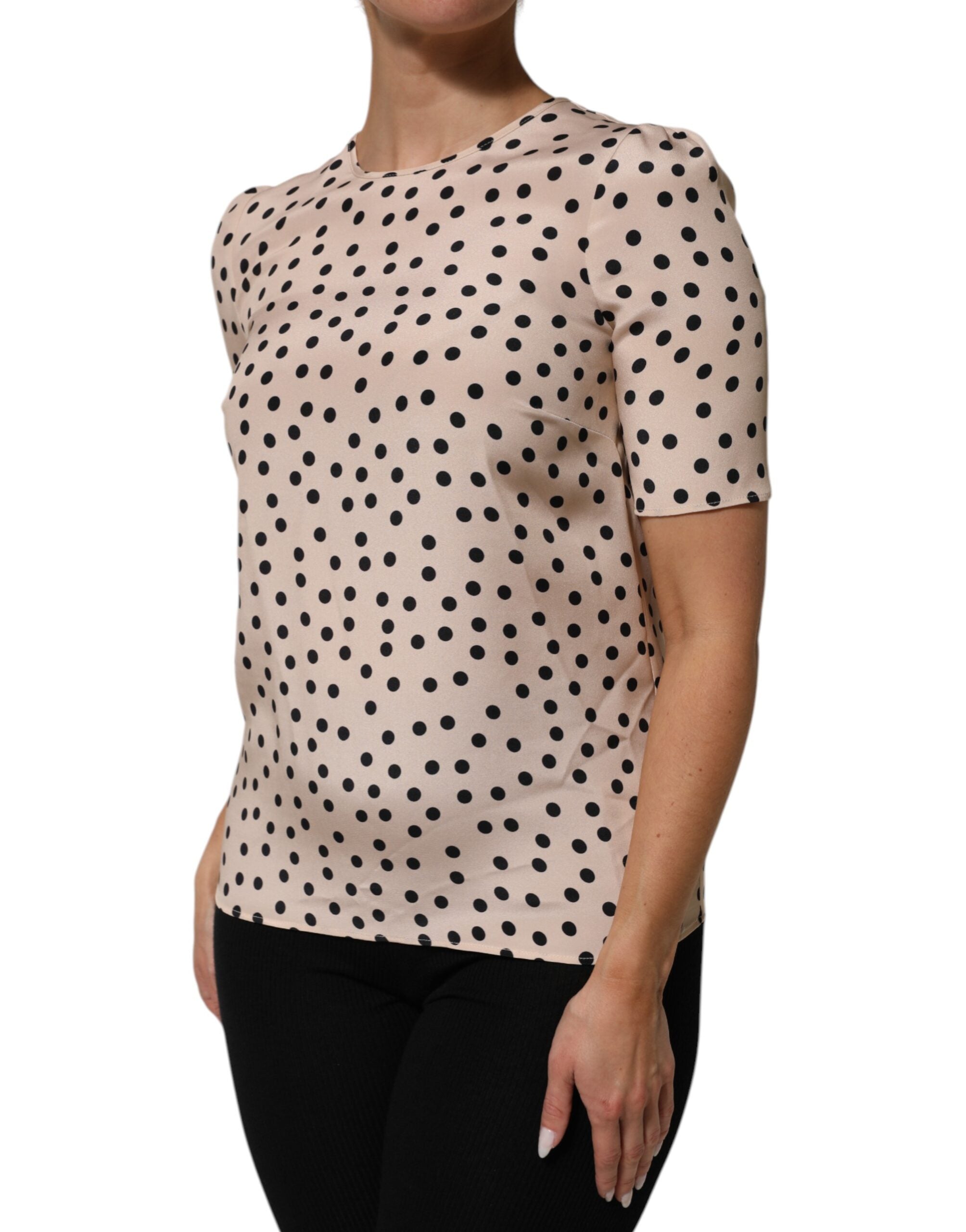 Chemisier en soie beige et noir à Pois Dolce & Gabbana, manche courte, style élégant et chic.