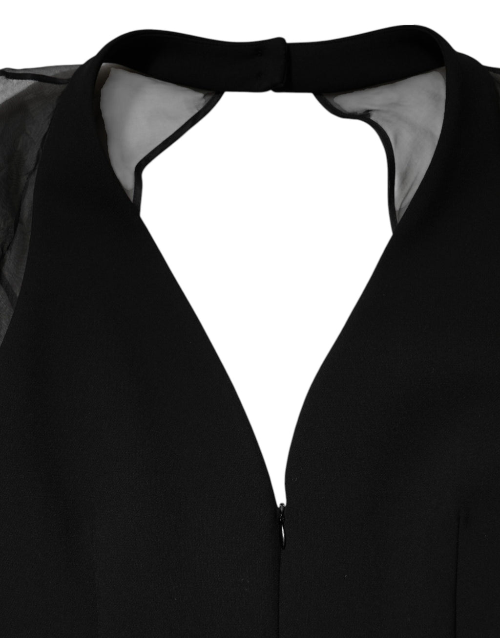 Robe courte noire Emporio Armani en tissu transparent avec manches transparentes, ceinture à la taille et décolleté en V.