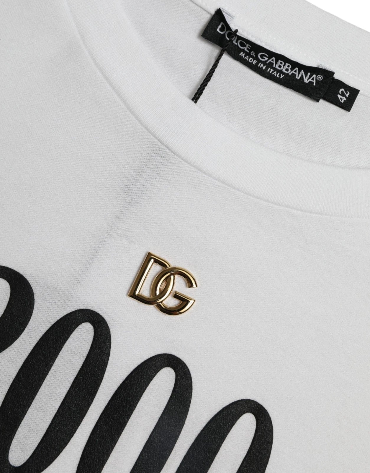 T-shirt blanc en coton Dolce & Gabbana avec logo et motif mode 2000, style décontracté et tendance.