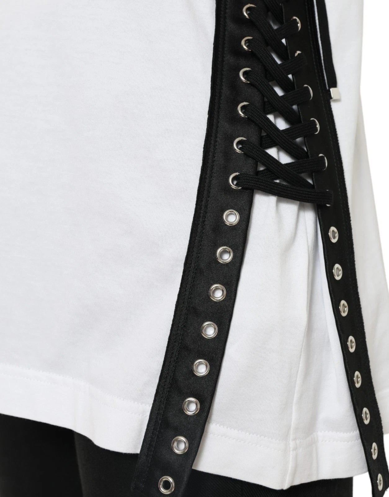 T-shirt blanc en coton Dolce & Gabbana avec logo de la collection Fashion Print 2000, visible sur le devant.