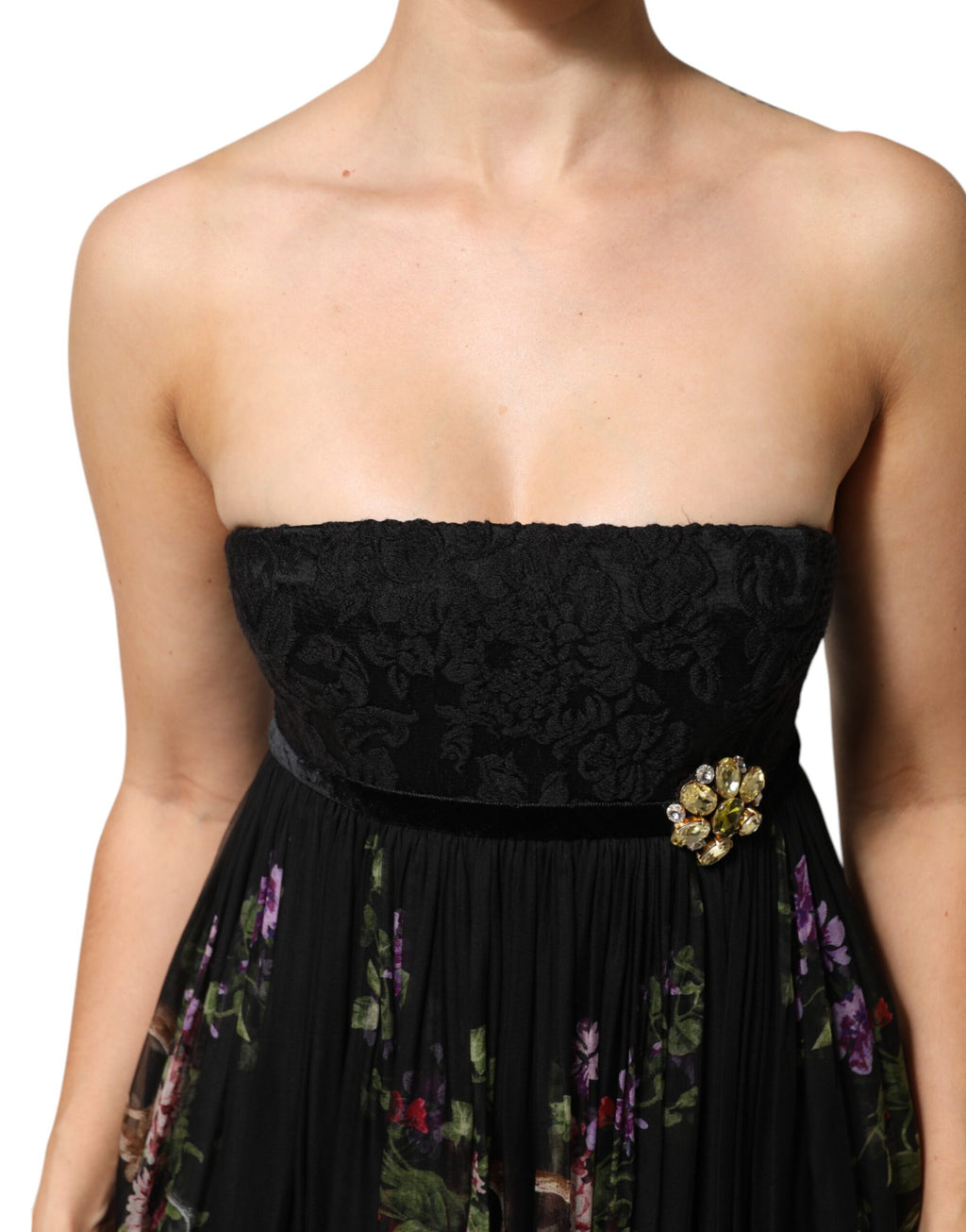 Robe bustier noire Dolce & Gabbana à fleurs, motif clé imprimé et cristaux, sans manches, élégante et sophistiquée.