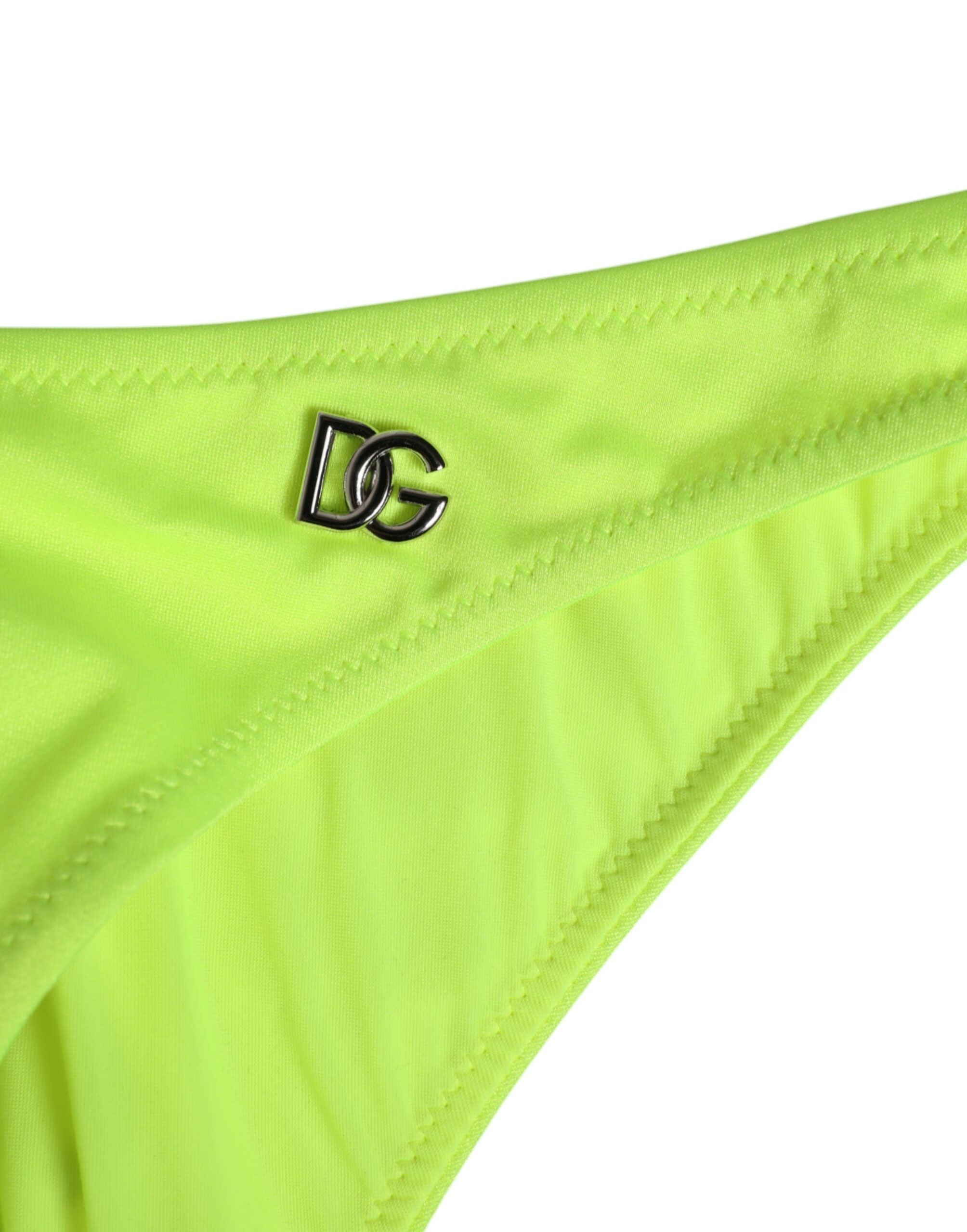 Culotte de bain pour femme Dolce & Gabbana Neon Vert avec logo DG, design ajusté et coloré pour la plage ou la piscine.