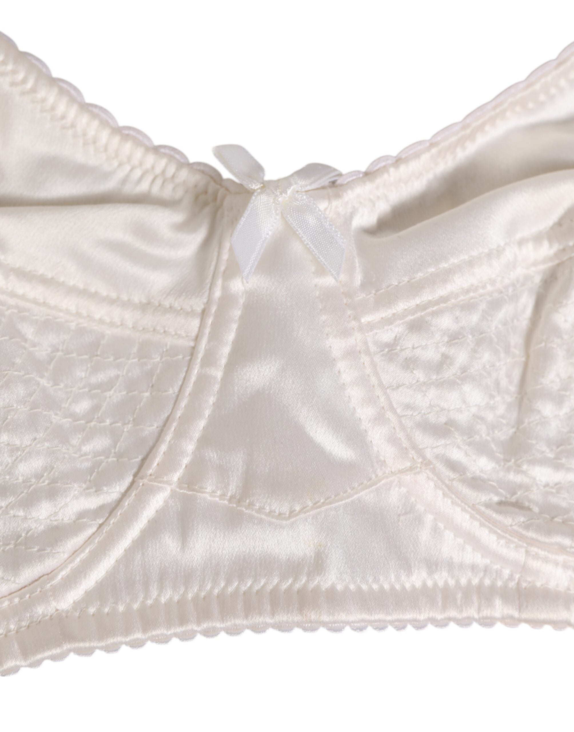 Soutien-gorge en satin de soie blanc Dolce & Gabbana, lingerie douce et confortable avec cups souples.