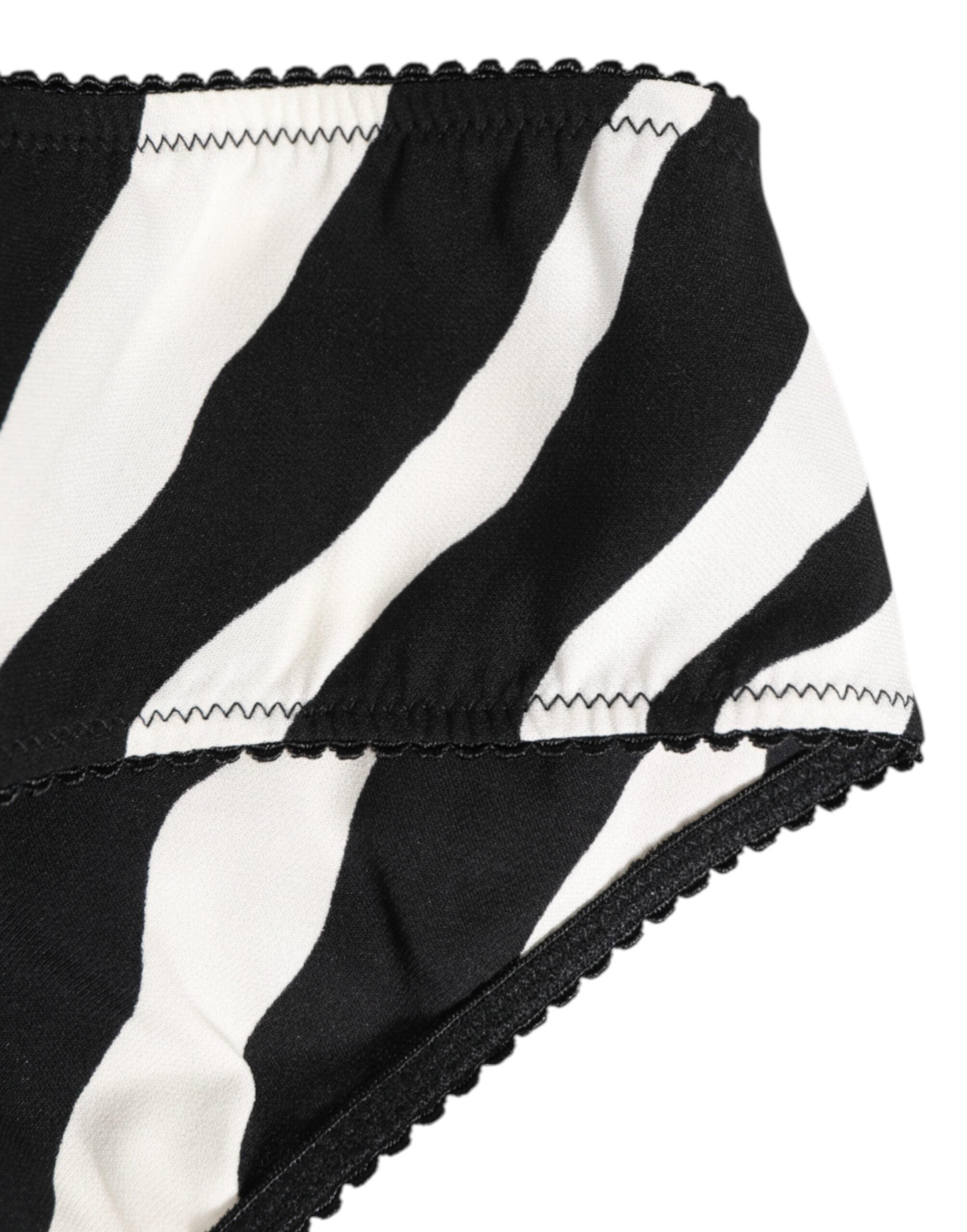 Culotte slip noir et blanc à imprimé zèbre de Dolce & Gabbana, sous-vêtements élégants pour femme.