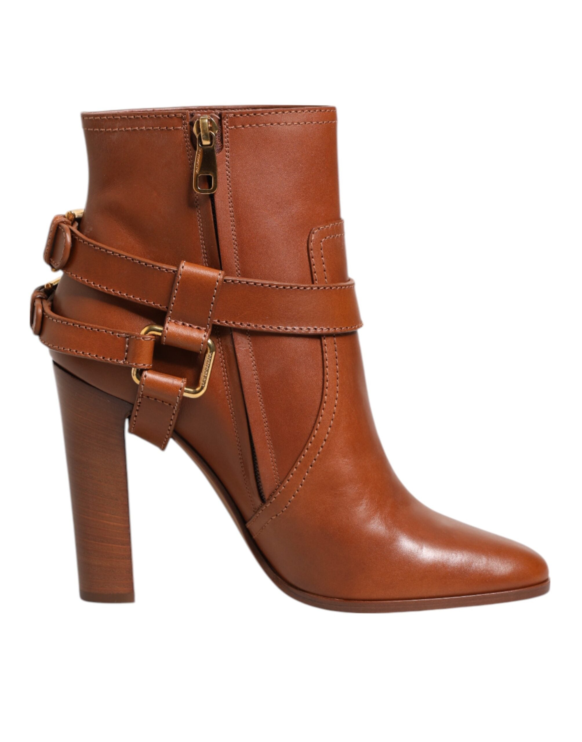 Bottines en cuir marron Dolce & Gabbana avec boucle logo DG, semelle en cuir, style élégant et moderne.