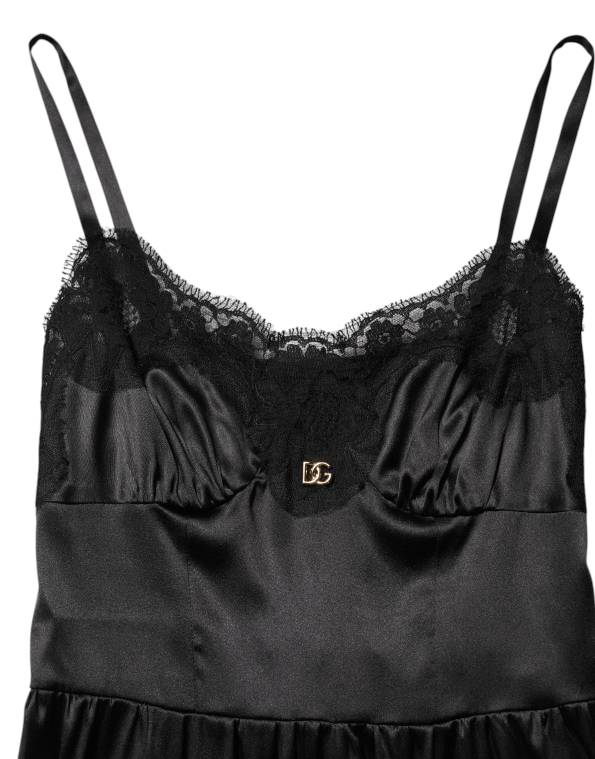 Robe courte sans manches Dolce & Gabbana en mélange de soie noire avec dentelle ornementale et finition élégante.