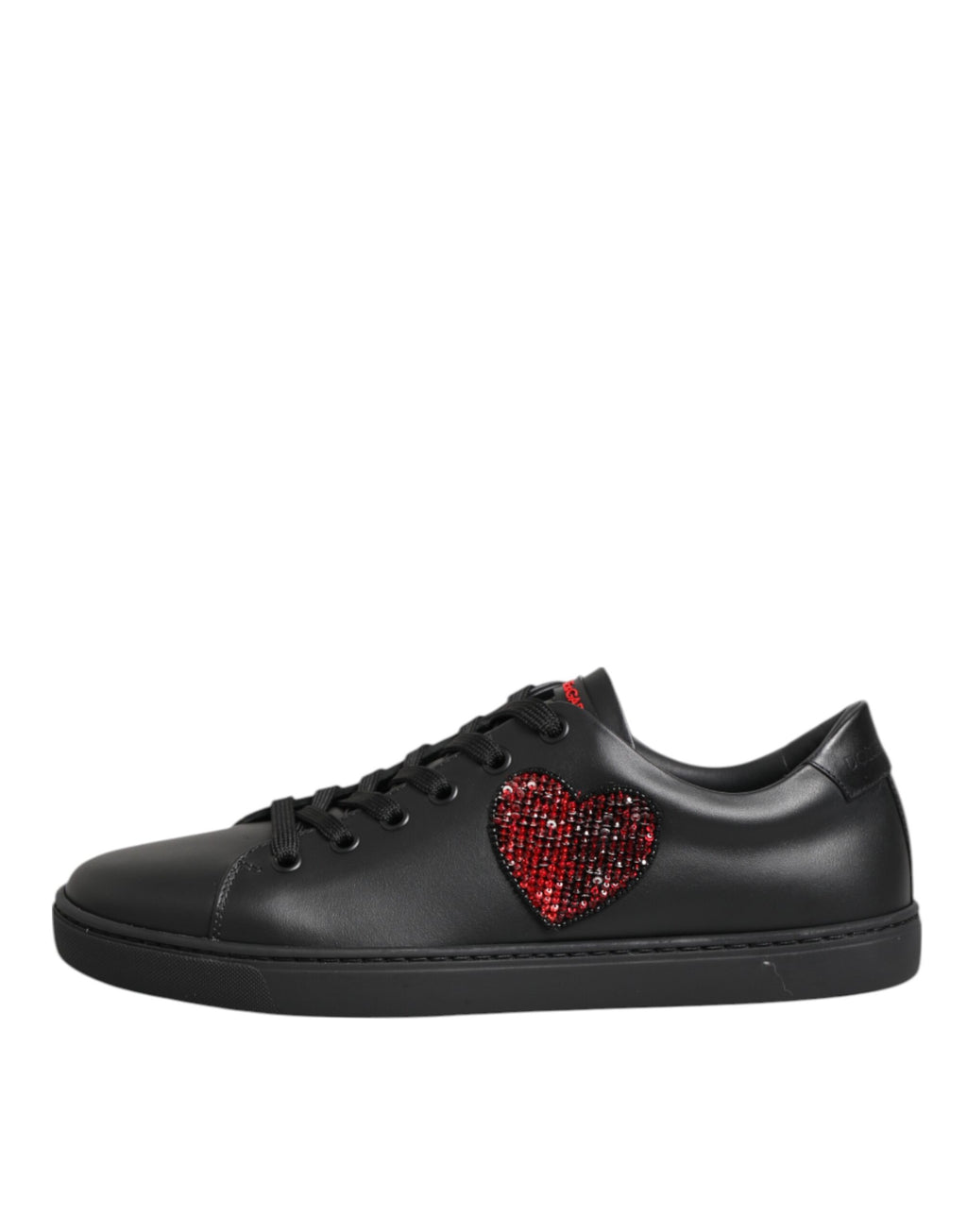 Chaussures Dolce & Gabbana en cuir noir avec cœur en cristal, baskets basses élégantes et tendance.