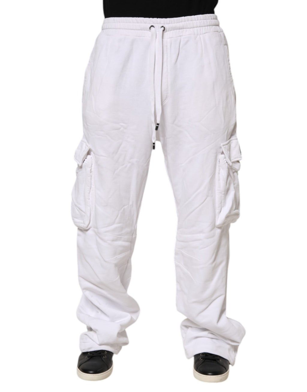 Pantalons cargo en coton blanc de Dolce & Gabbana avec patchs logo, mode décontractée et élégante.