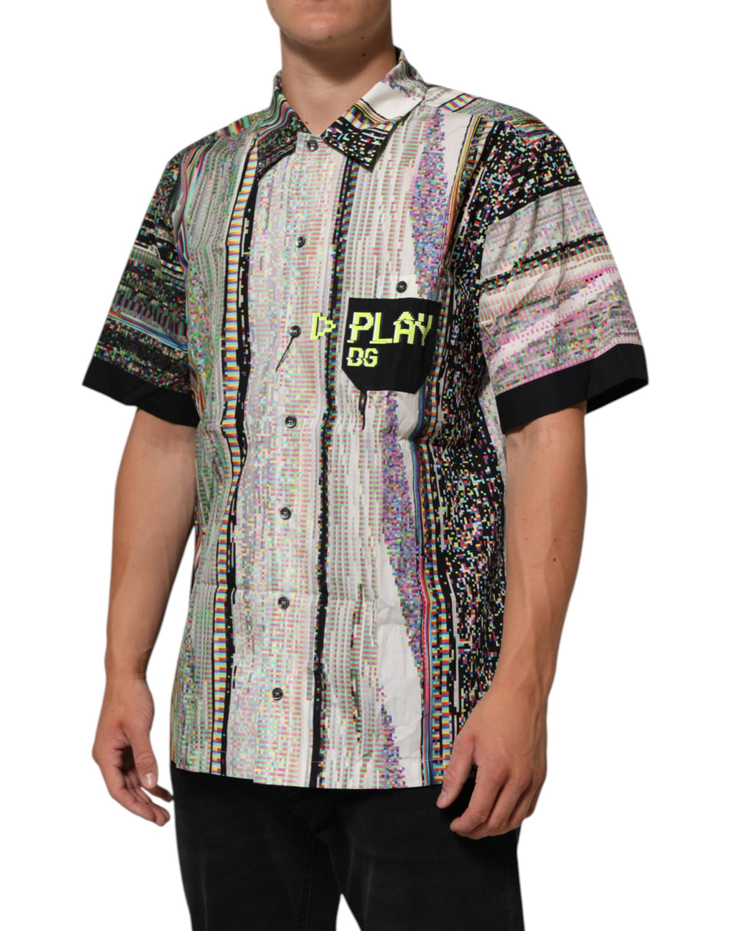 Chemise décontractée Dolce & Gabbana à col, graphique multicolore, look casual et élégant, visible en image.