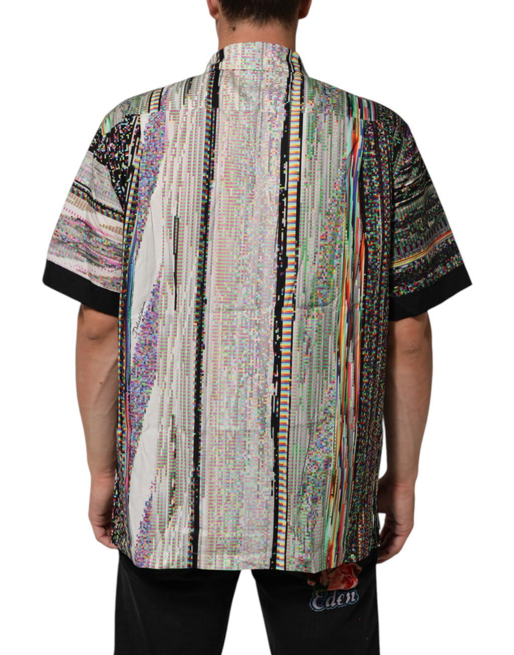 Chemise décontractée Dolce & Gabbana à col avec motif graphique multicolore, style casual et tendance.