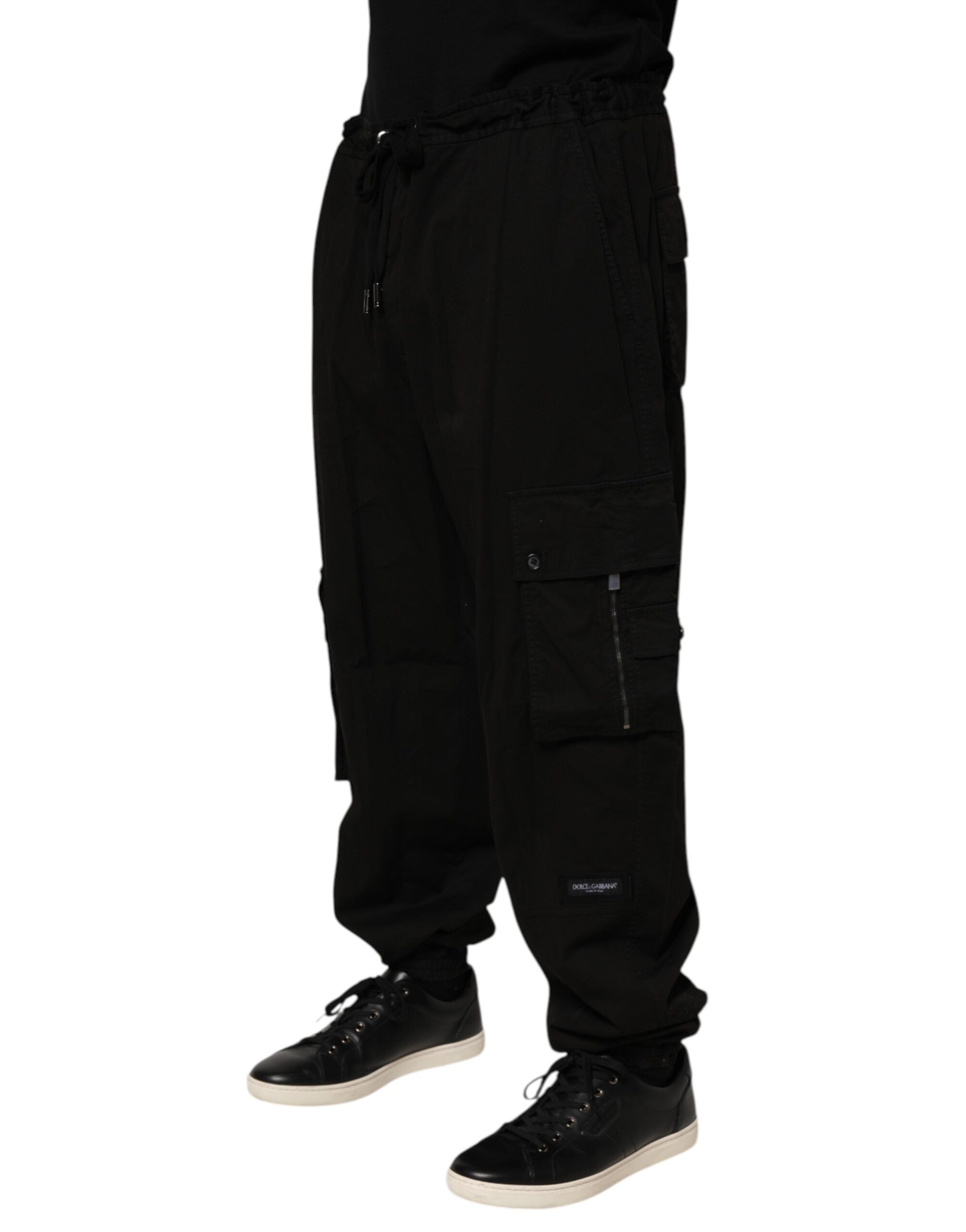 Pantalon jogger cargo en coton noir de Dolce & Gabbana, style décontracté avec poches et ceinture élastique.