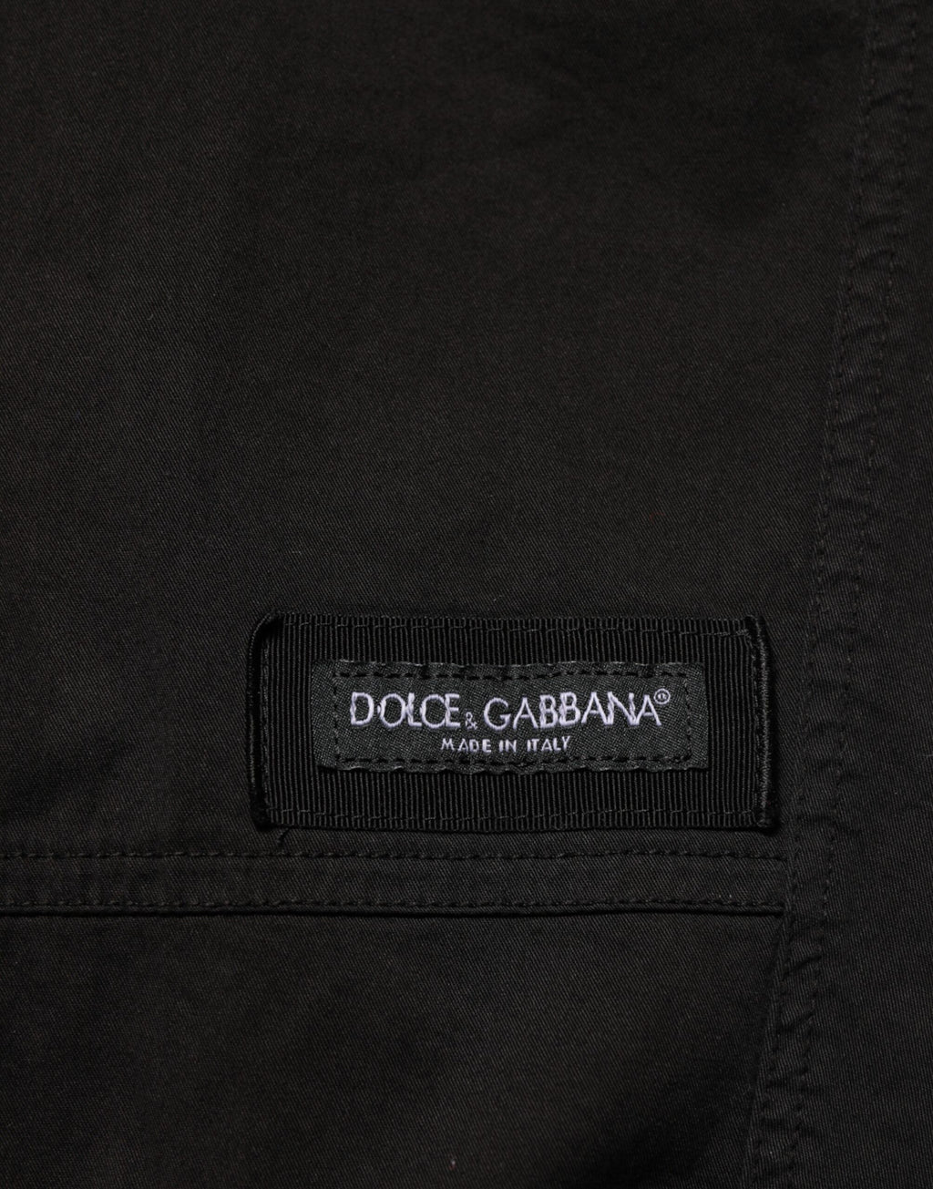 Pantalon cargo jogger en coton noir de Dolce & Gabbana, style décontracté avec poches pratiques.