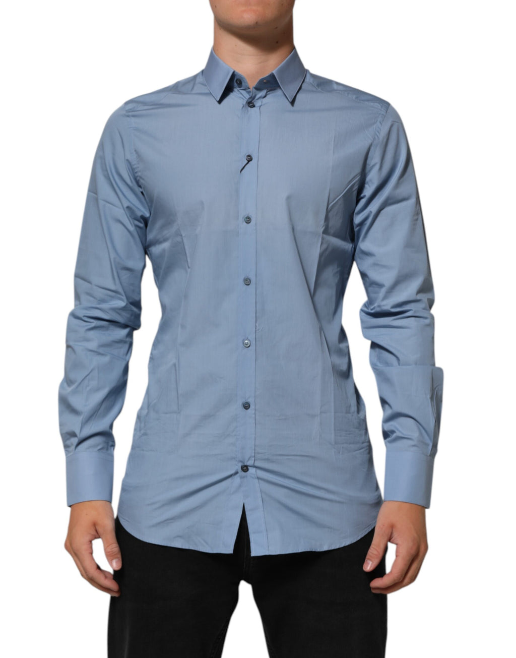 Chemise formelle en coton bleu Dolce & Gabbana avec col, détails dorés et coupe élégante, vue de face.