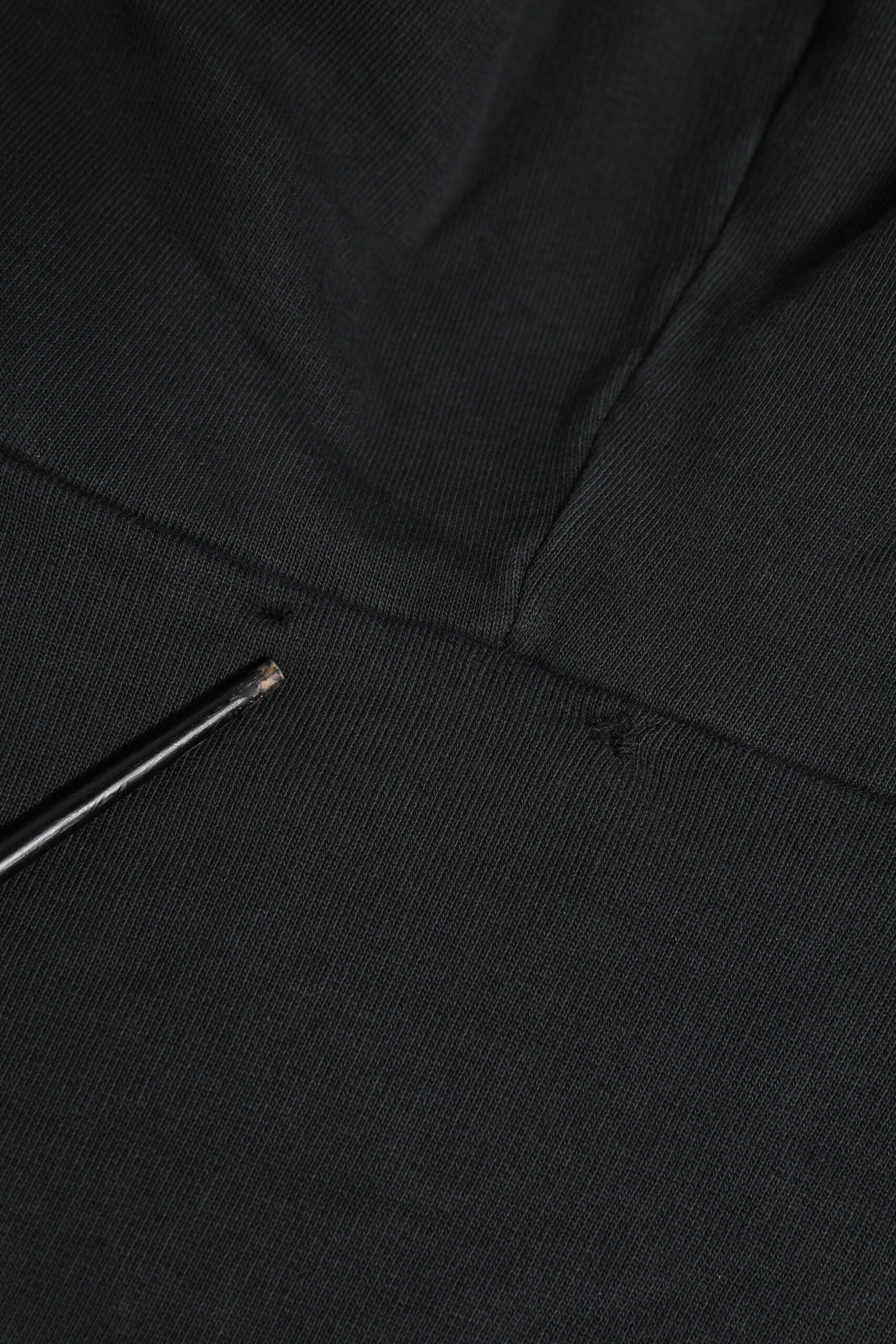 Sweat à capuche Dolce & Gabbana noir avec logo, zip complet, pulls-over en molleton, style décontracté.