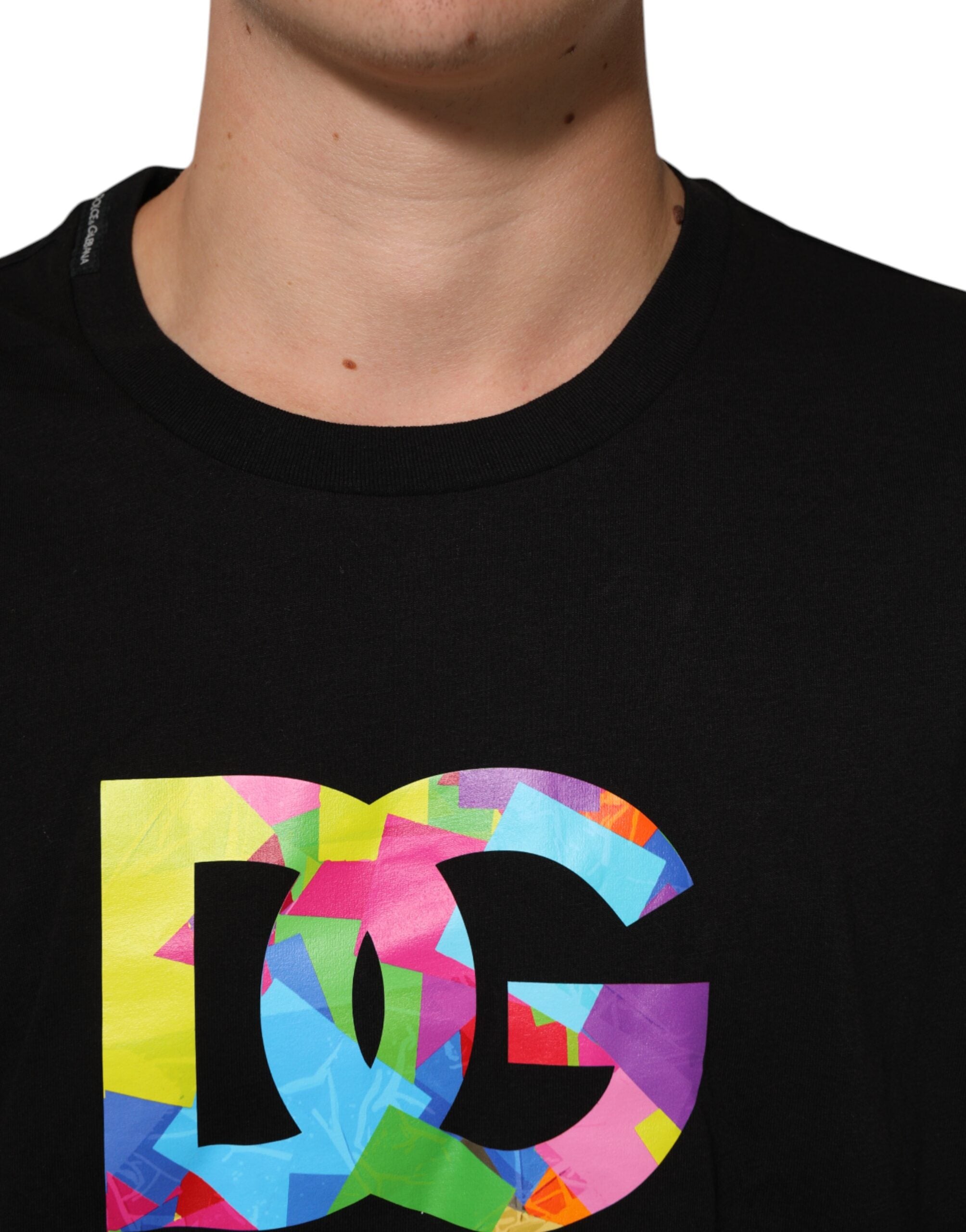 T-shirt homme Dolce & Gabbana en coton noir avec logo imprimé, col rond, style décontracté, visible à l'avant.