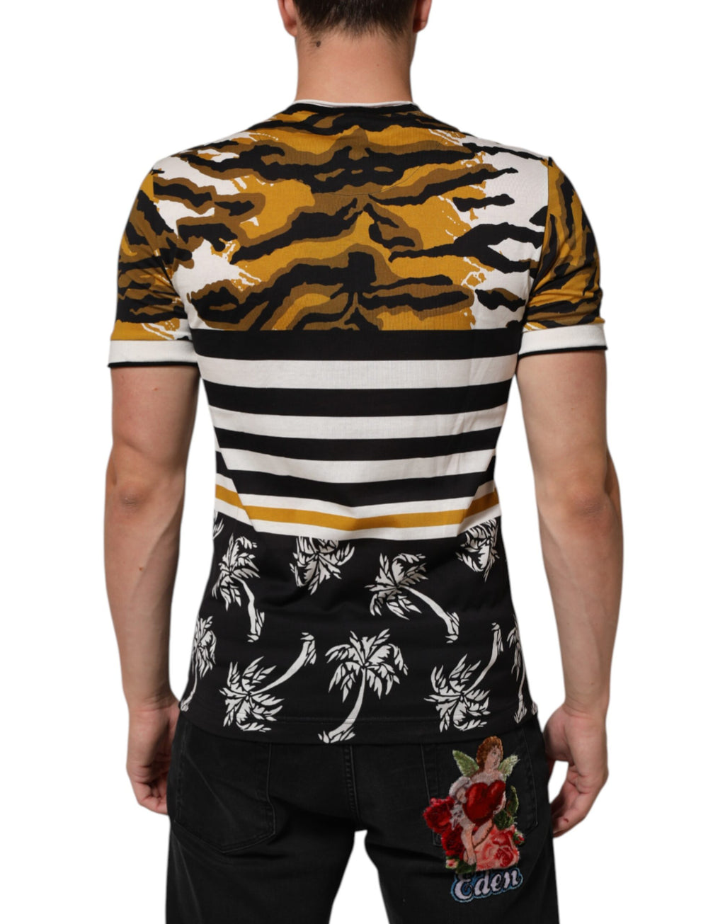 T-shirt homme Dolce & Gabbana à col rond avec motif léopard multicolore et feuilles de palm, style décontracté.